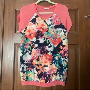 Floral short sleeve top